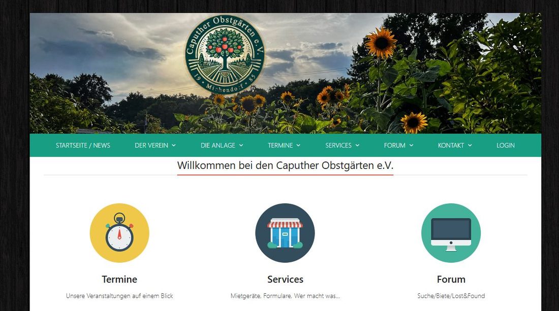 Startseite der Caputher Obstgärten e.V. mit Vereinslogo vor einem Sonnenblumenfeld, Menü und den Bereichen Termine, Services und Forum.